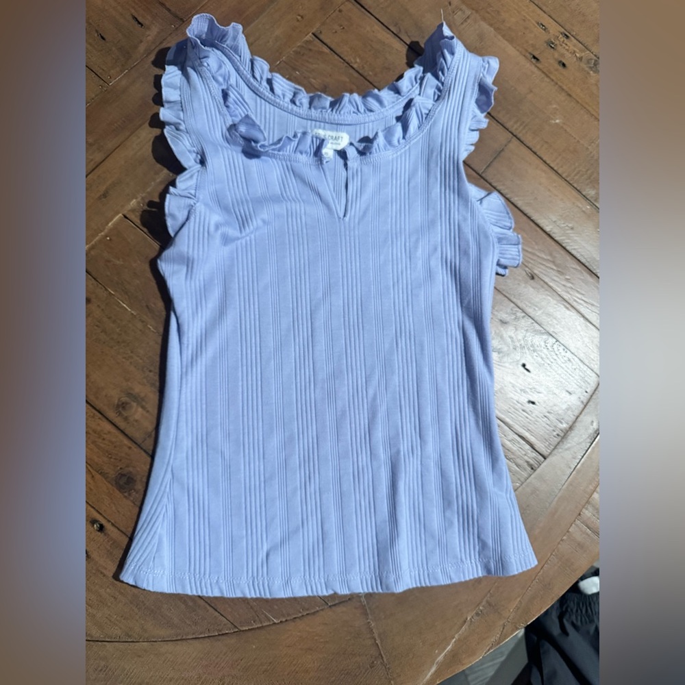 True Craft Ruffle Tank Top